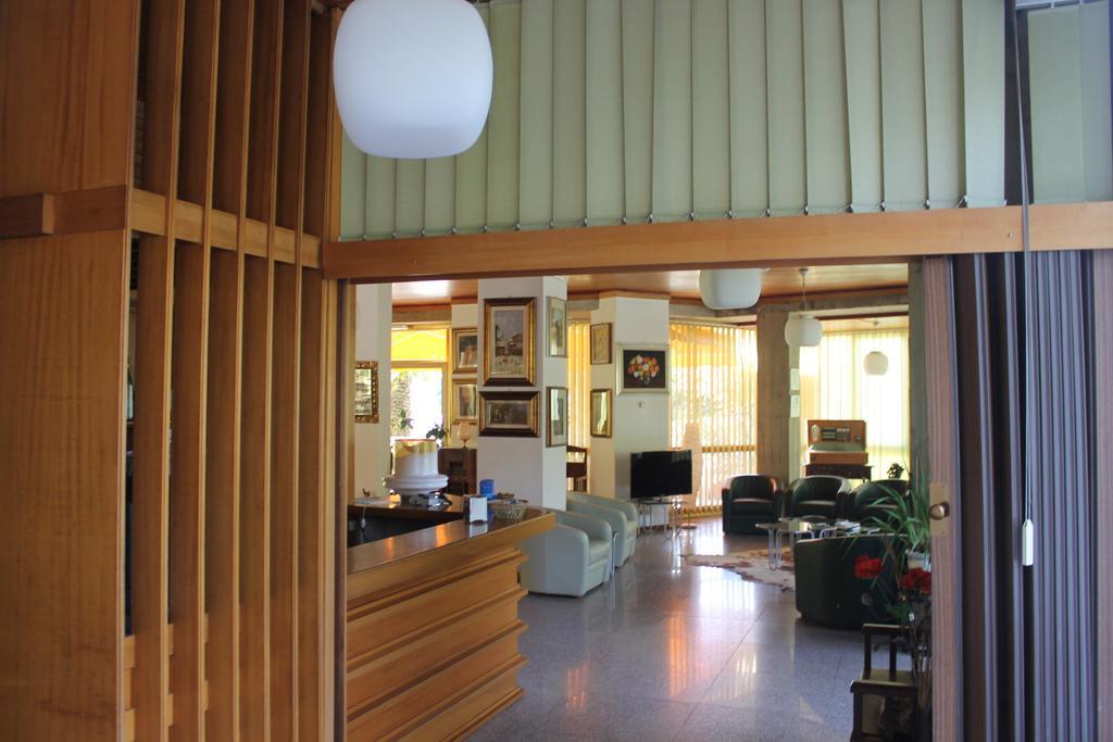 Hotel Brasilia Marina di Pietrasanta Exteriör bild